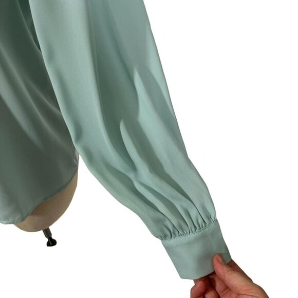 Ann Taylor women's blouse XS mint green long sleeve button down flowy - Picture 7 of 7